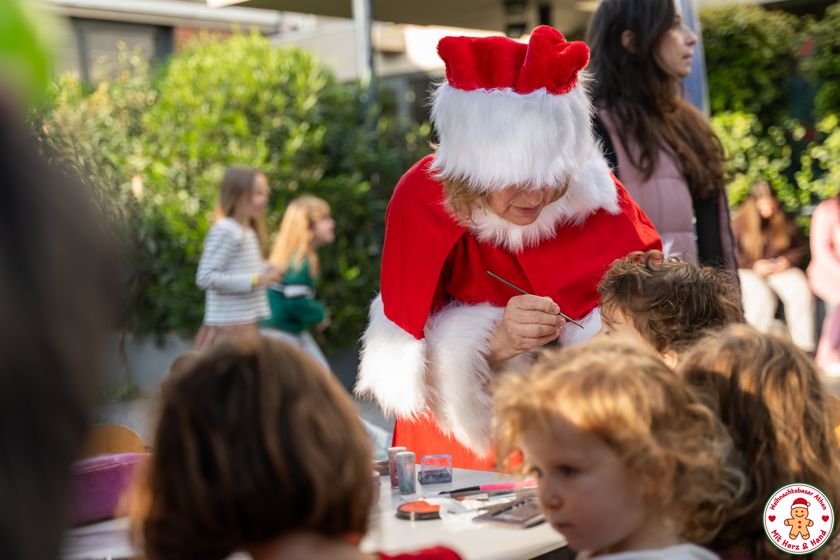 Στιγμή από το Χριστουγεννιάτικο Μπαζάρ Αθήνας 2025 (259) – Παιδικό πρόγραμμα