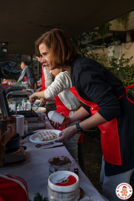 Στιγμή από το Χριστουγεννιάτικο Μπαζάρ Αθήνας 2025 (164) – Γλυκοί πειρασμοί