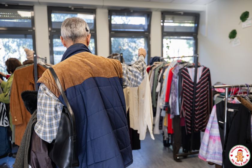 Στιγμή από το Χριστουγεννιάτικο Μπαζάρ Αθήνας 2025 (189) – Second Hand